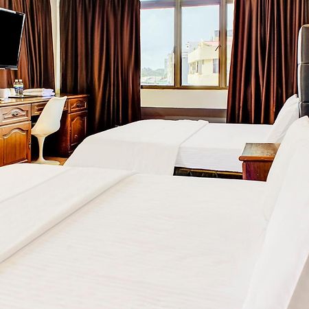 Tai Hoe Hotel Pengerang Kampung Sungai Rengit Dış mekan fotoğraf